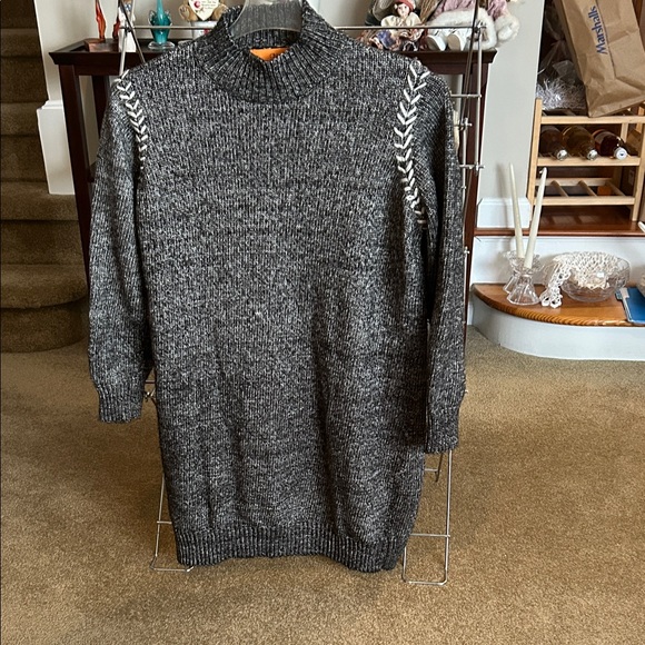 One A Sweaters - One A Women's Black and White Knit Sweater